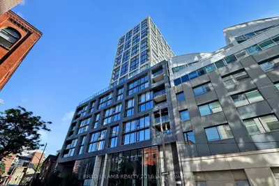 55 Ontario Street 718, Toronto C08, On M5a 0t8