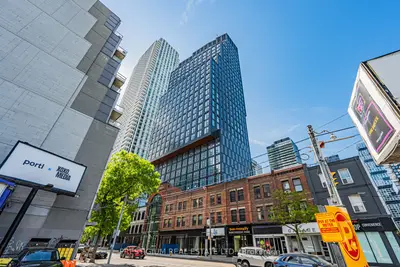 100 Queen Street E 1805, Toronto C08, On M5c 0b5