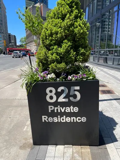 825 Church Street 1708, Toronto C09, On M4w 2h2