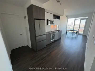 60 Princess Street 1716, Toronto C08, On M5a 2c7