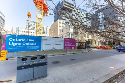 54 Stewart Street, Toronto, On M5v 1h6