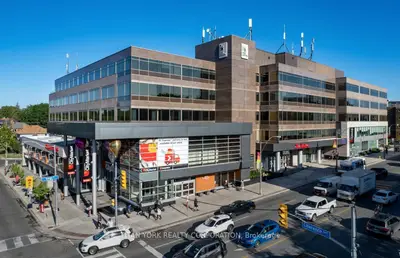3080 Yonge Street 3024, Toronto C04, On M4n 3n1