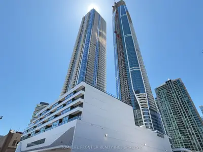 28 Freeland Street 5403, Toronto C08, On M5e 0e3
