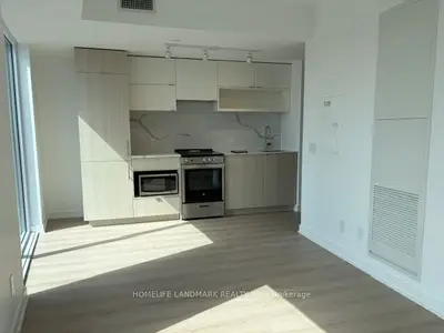 100 Queen Street E 3107, Toronto C08, On M5c 0b5