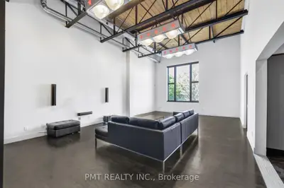 676 Richmond Street W 210, Toronto C01, On M6j 1c3