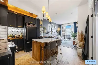 28 Linden Street 2203, Toronto C08, On M4y 0a4