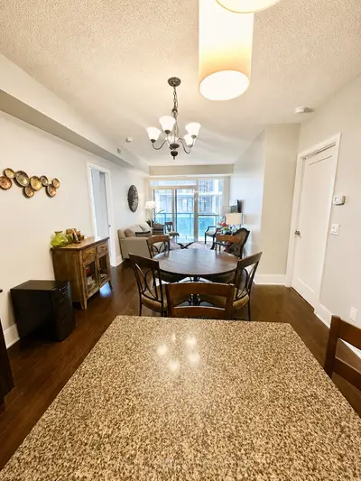 25 Broadway Avenue 904, Toronto C10, On M4p 1t7
