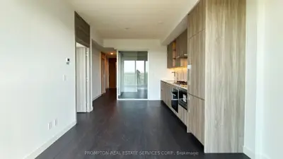 68 Esther Shiner Boulevard 2010, Toronto C15, On M2k 0j6