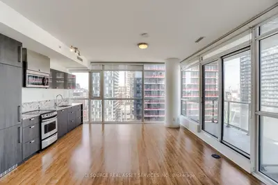 Condo Apartment in Toronto