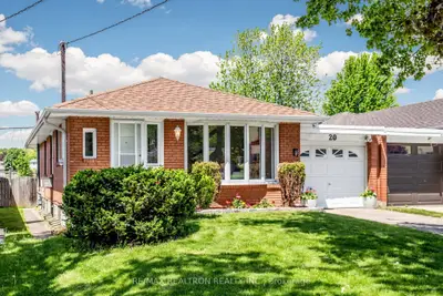 20 Doonaree Drive, Toronto, On M3a 1m4