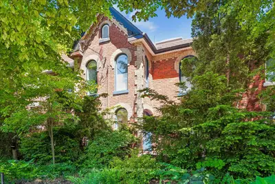 9 Rose Avenue, Toronto, On M4x 1n6