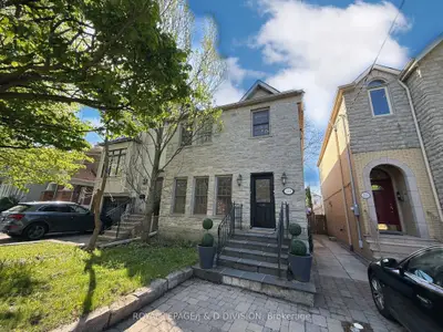 Detached in Toronto