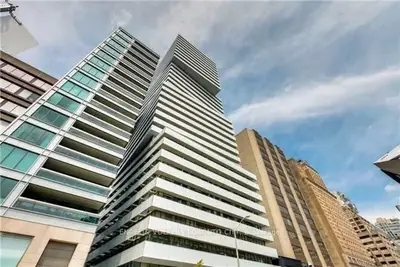 200 Bloor Street W 2203, Toronto C02, On M5s 1t8