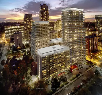 Condo Apartment in Toronto