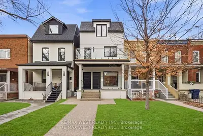 Duplex in Toronto