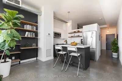 549 King Street E 306, Toronto C08, On M5a 3j5