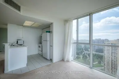 Condo Townhouse in Toronto