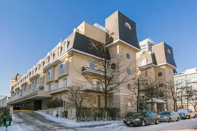 Condo Townhouse in Toronto