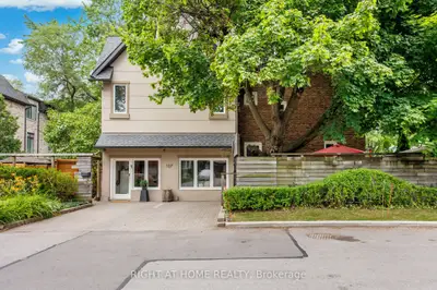 107 Otter Crescent, Toronto, On M5n 2w9