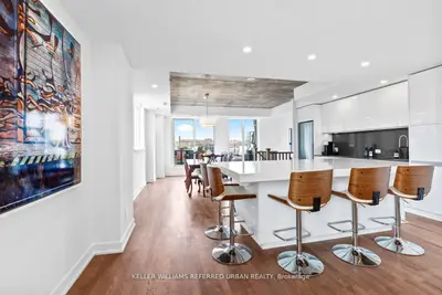 20 Minowan Miikan Lane 422, Toronto C01, On M6j 0e5