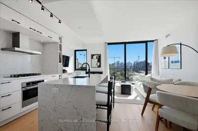 Condo Apartment in Toronto
