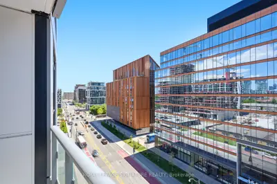 Condo Apartment in Toronto