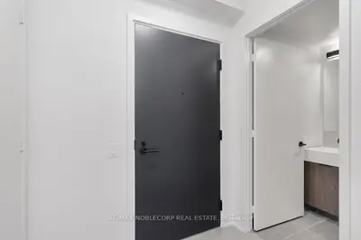 108 Peter Street 712, Toronto, On M5v 0w2