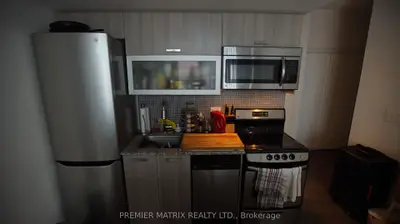 36 Lisgar Street 603, Toronto, On M6j 3g2