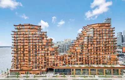 Condo Apartment in Toronto