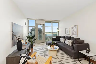 Condo Apartment in Toronto