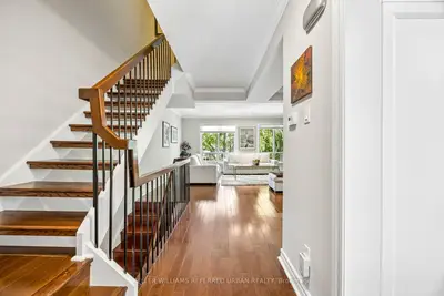 Condo Townhouse in Toronto