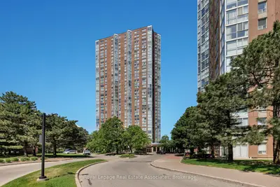 Condo Apartment in Toronto
