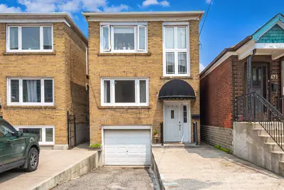 Triplex in Toronto