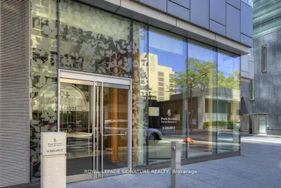 55 Scollard Street 502, Toronto C02, On M5r 0a1