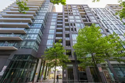 Condo Apartment in Toronto
