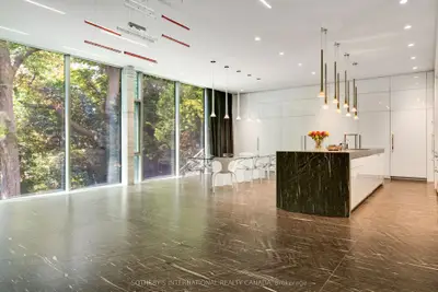 130 Riverview Drive, Toronto, On M4n 3c8