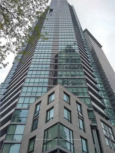45 Charles Street E 3908, Toronto, On M4y 0b8
