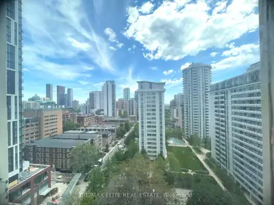 Common Element Condo in Toronto