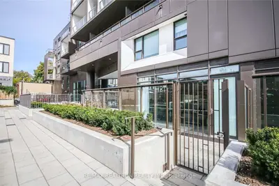 Condo Townhouse in Toronto