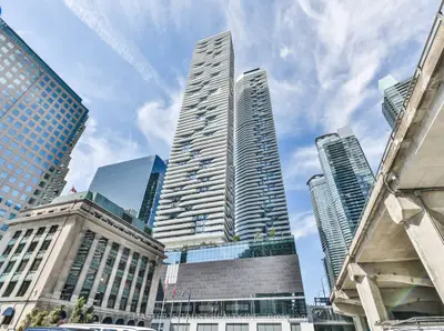 88 Harbour Street 3902, Toronto C01, On M5j 0c3