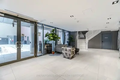 2a Church Street 1409, Toronto, On M5e 0e1
