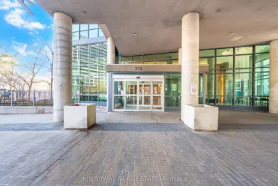 215 Fort York Boulevard 3211, Toronto, On M5v 4a2