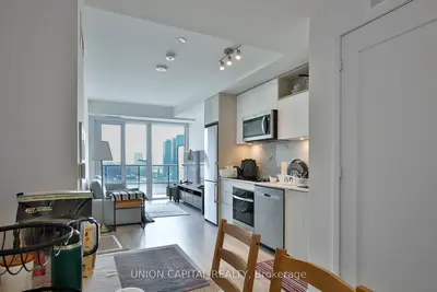 Condo Apartment in Toronto