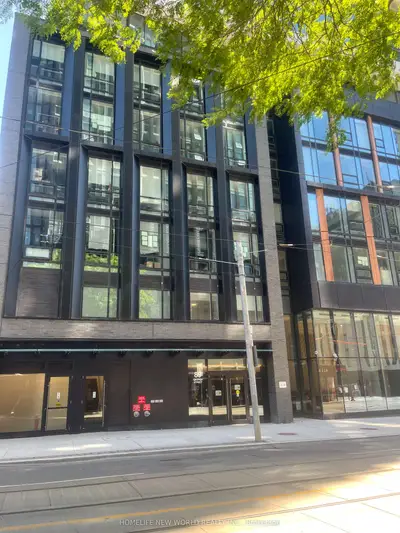 89 Church Street 4106, Toronto, On M5c 0b7