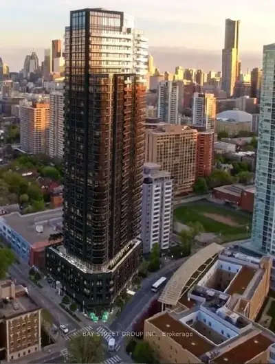 159 Wellesley Street E 1309, Toronto C08, On M4y 0h5