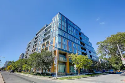 6 Parkwood Avenue Th107, Toronto, On M4v 0a3