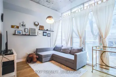 Condo Apartment in Toronto