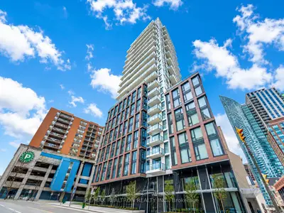Condo Apartment in Toronto