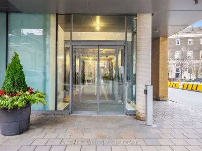 21 Scollard Street 608, Toronto, On M5r 1g1