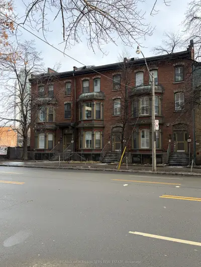 Condo Townhouse in Toronto